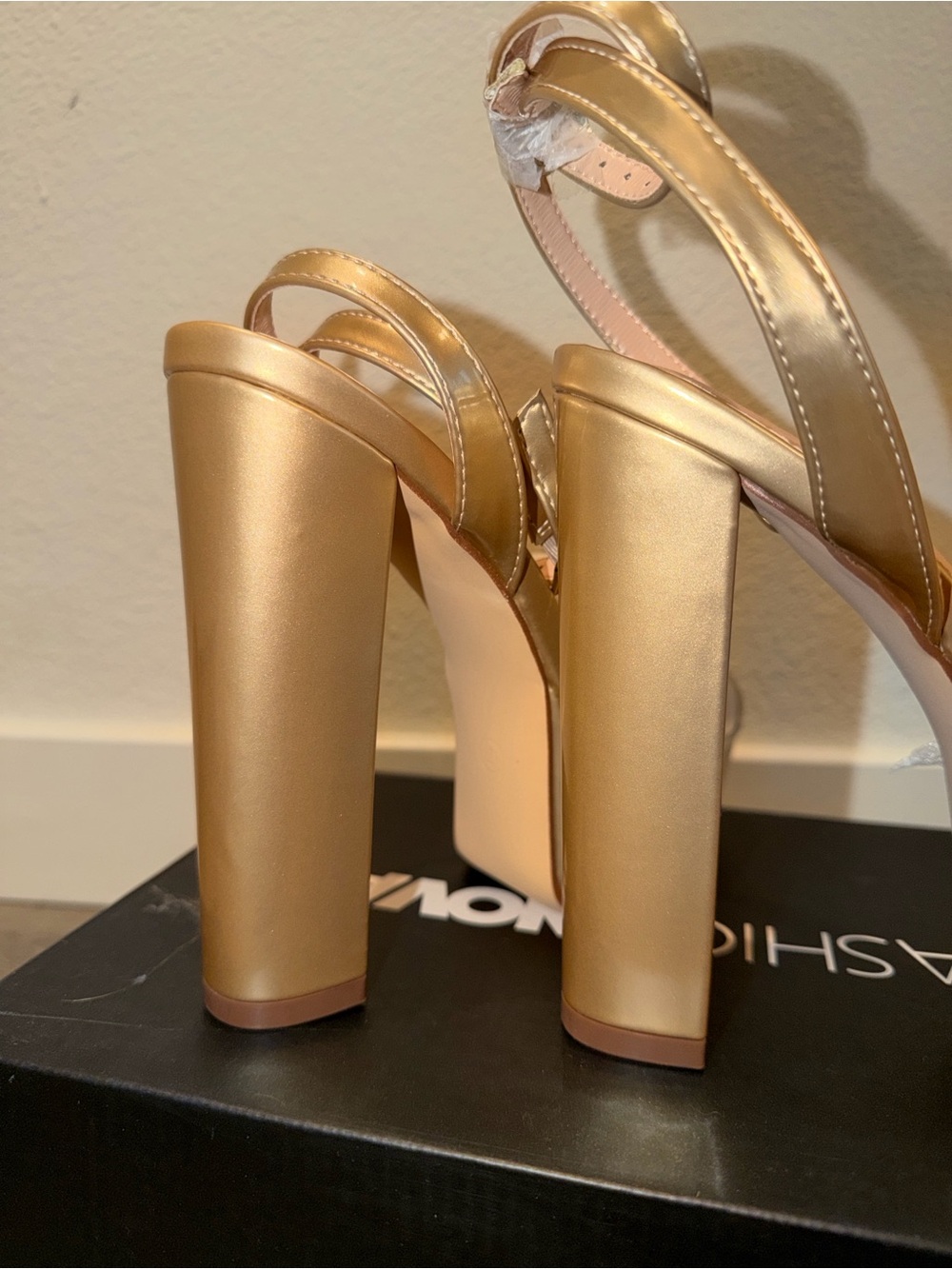 Fashion Nova Metallic Gold Platform Block Heel Sandals - Picture 2 of 3